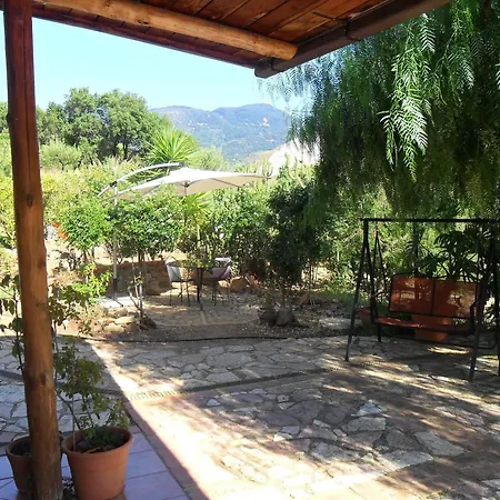 Finestra Sul Parco Landhaus Cefalù